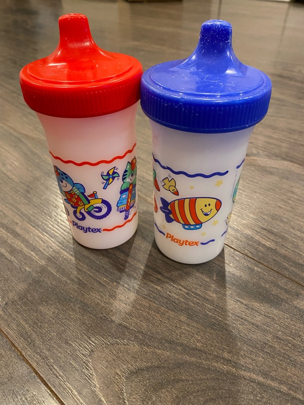 Playtex Sippy Cups with Red and Blue Tops 4:28